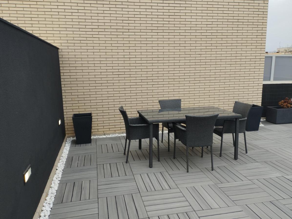 Apartamento Atico con hidromasaje, terraza y piscina Amposta Exterior foto