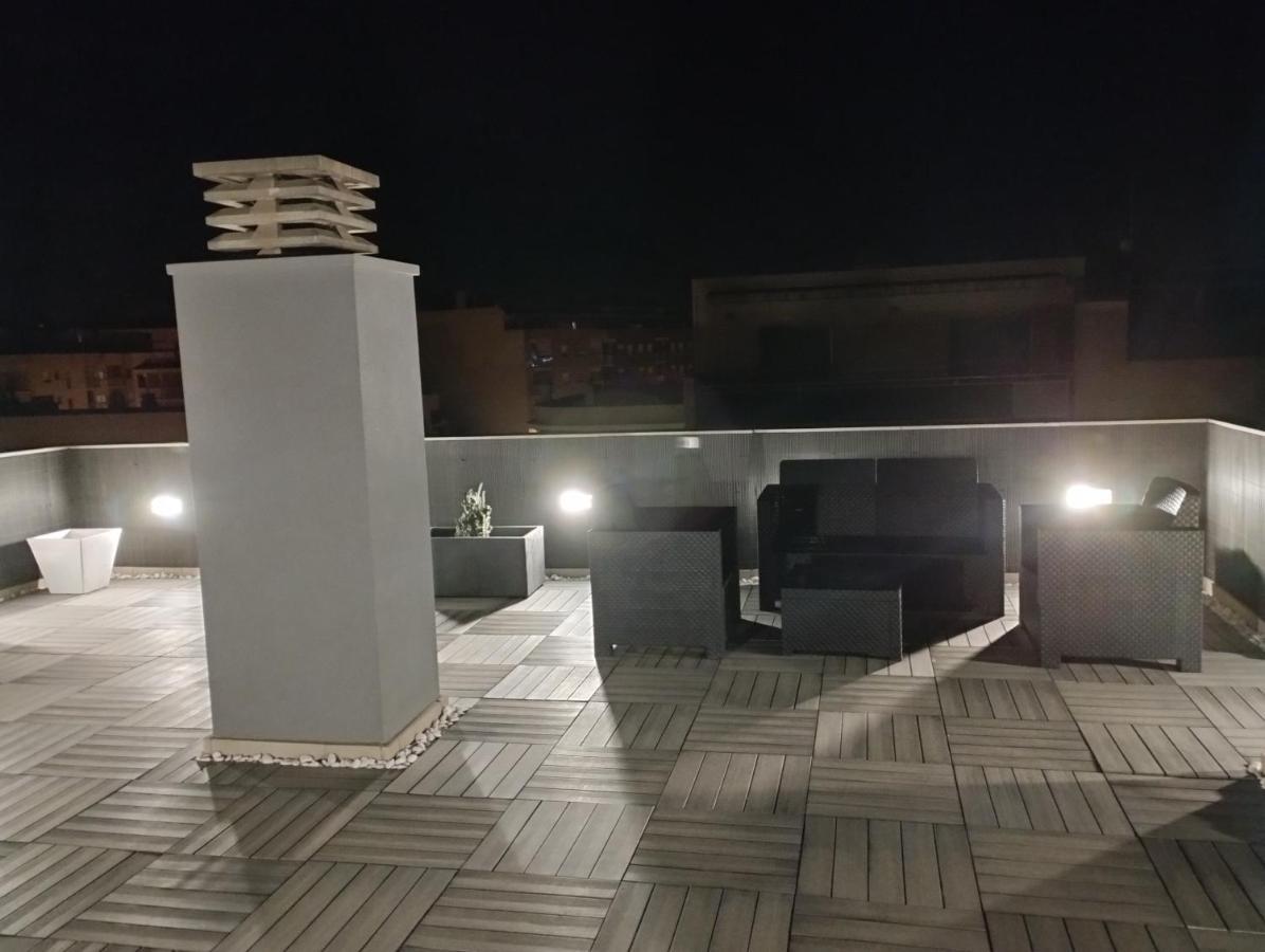 Apartamento Atico con hidromasaje, terraza y piscina Amposta Exterior foto