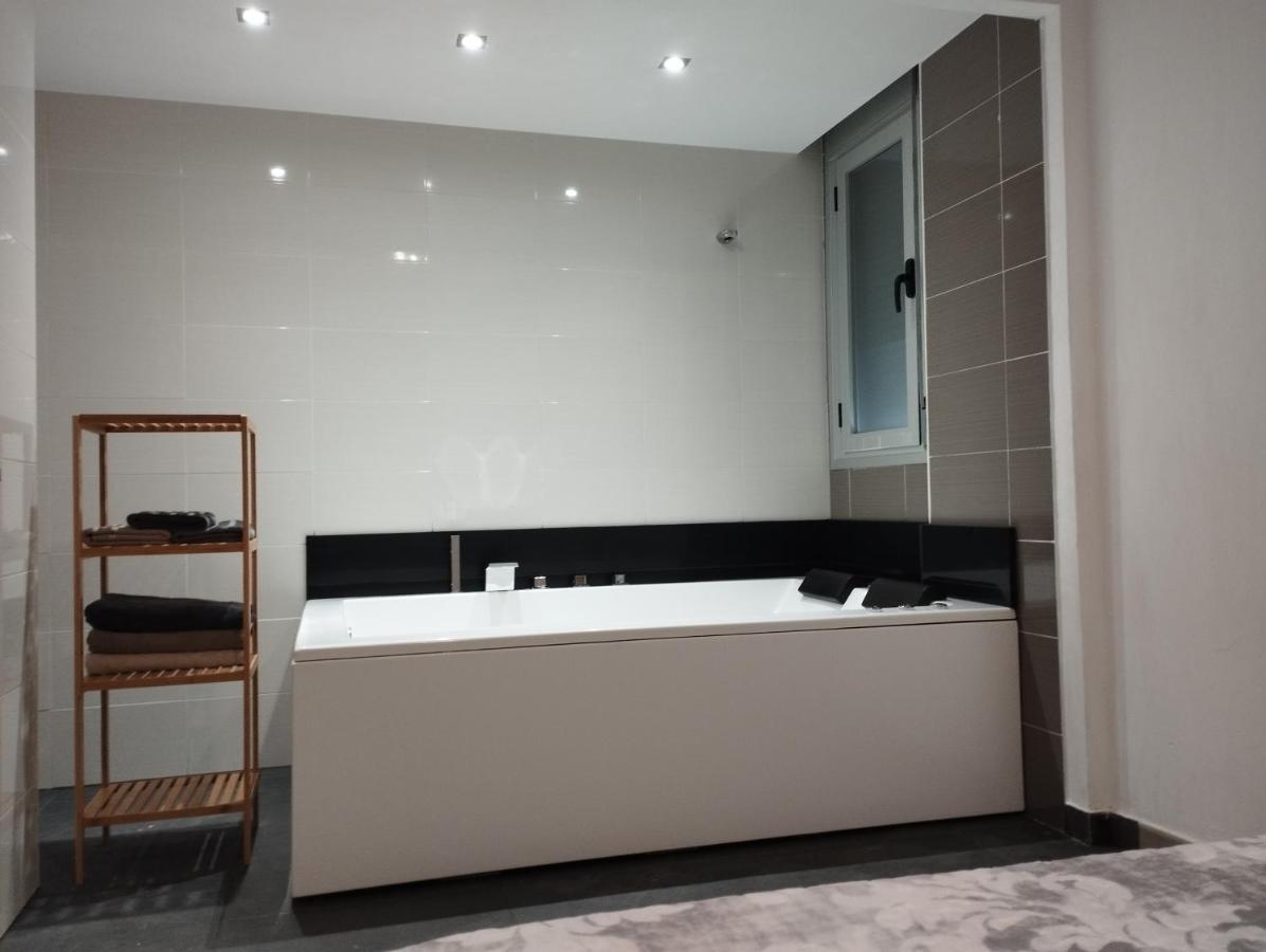 Apartamento Atico con hidromasaje, terraza y piscina Amposta Exterior foto