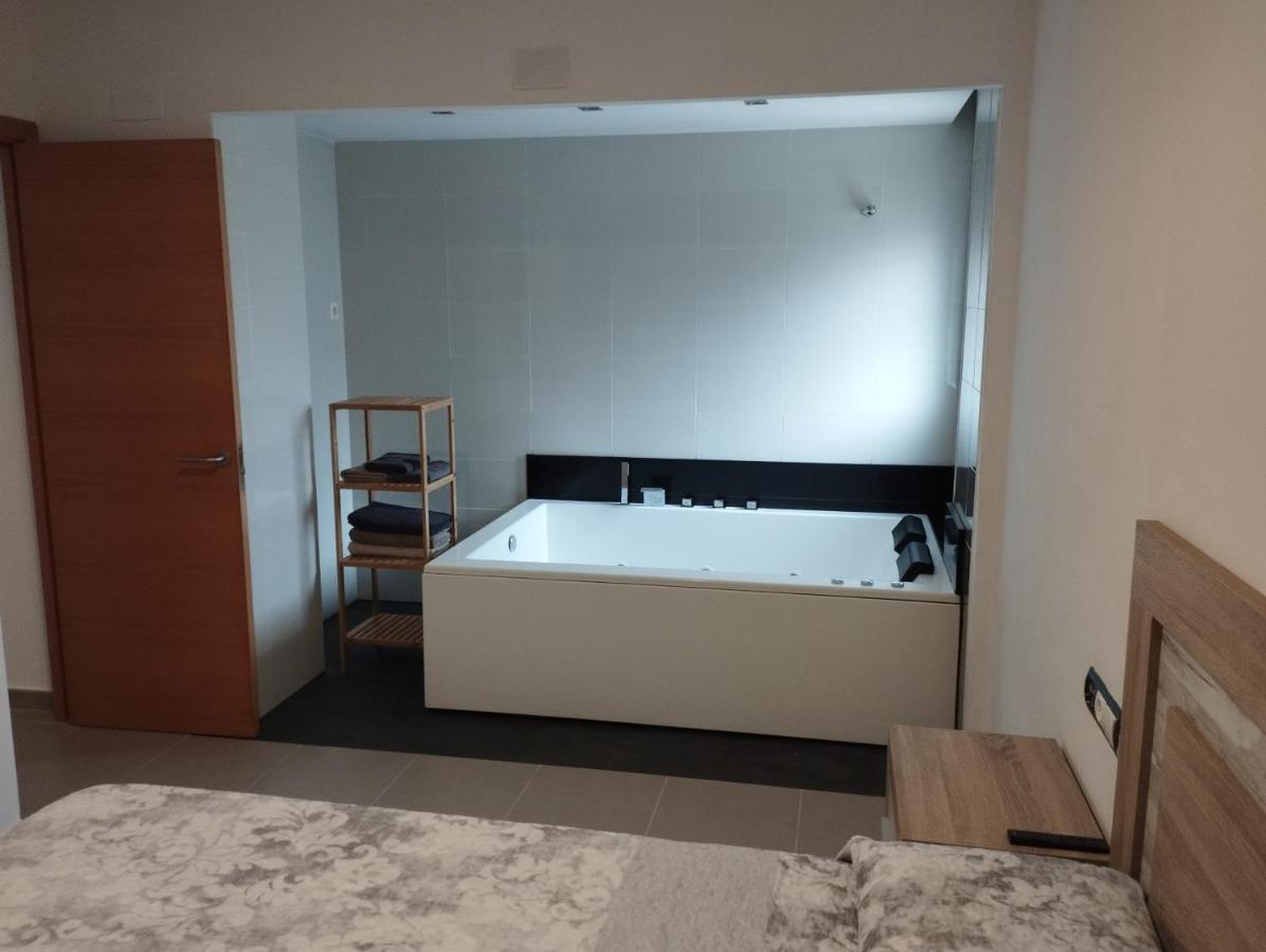 Apartamento Atico con hidromasaje, terraza y piscina Amposta Exterior foto